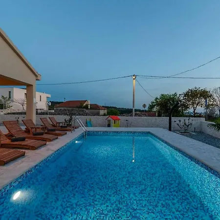 Half Moon Villa Trogir